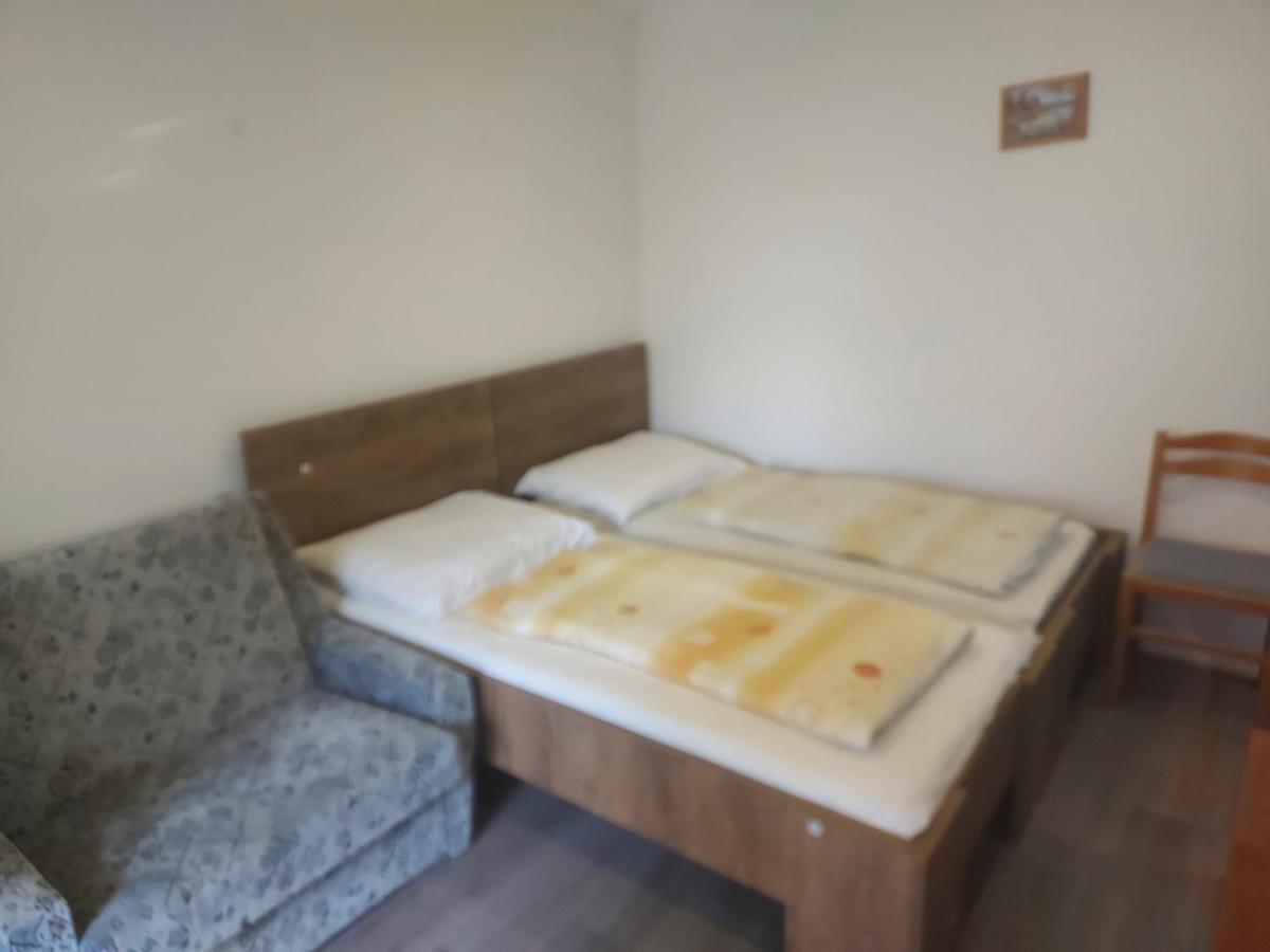Hullam Panzio Bed and Breakfast Hajdúszoboszló Εξωτερικό φωτογραφία