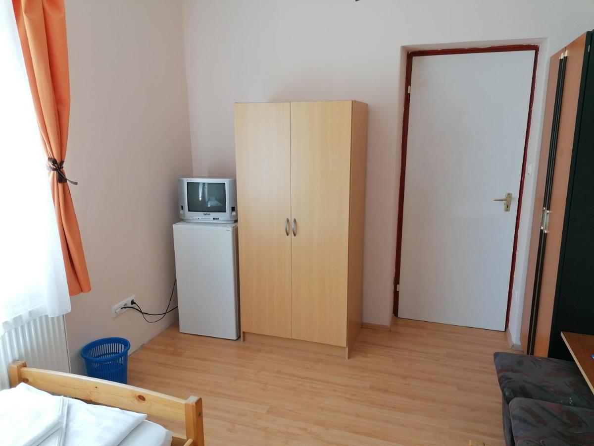Hullam Panzio Bed and Breakfast Hajdúszoboszló Εξωτερικό φωτογραφία